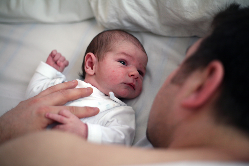 3 week old wide awake at night