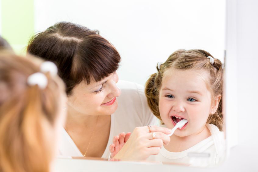 does nursing at night cause tooth decay